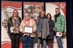 Delta Inn Community Cafe Team with their Award
