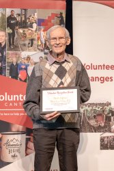 Martin Jefferson, Blind Low Vision NZ, with his Award