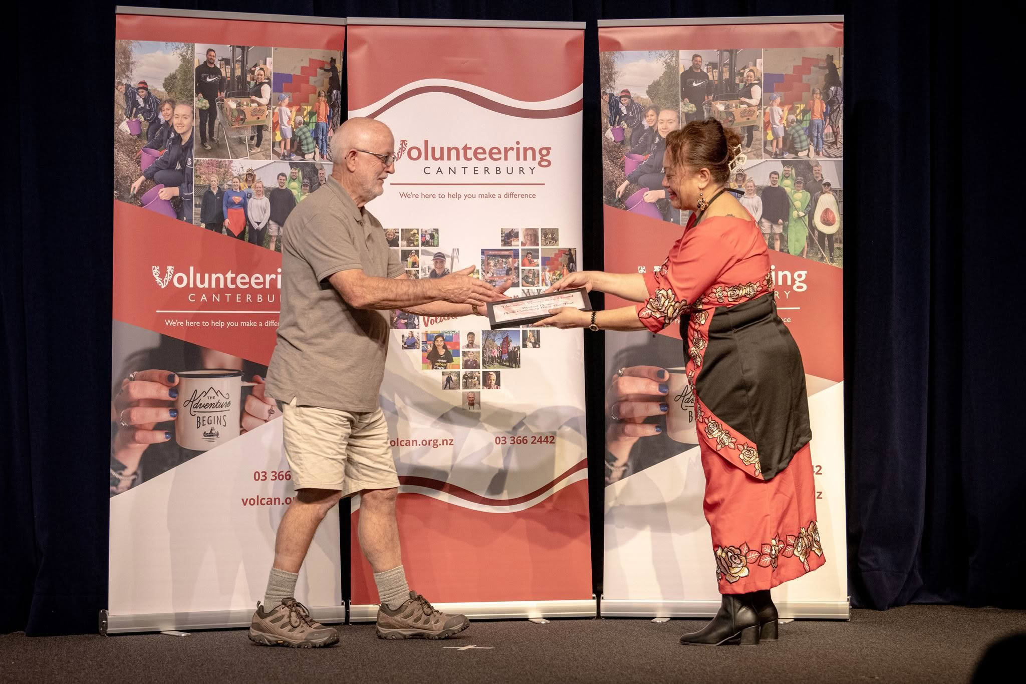 Michael Neason, North Canterbury Mini Bus Trust, receiving a Volunteer Recognition Award 2026.