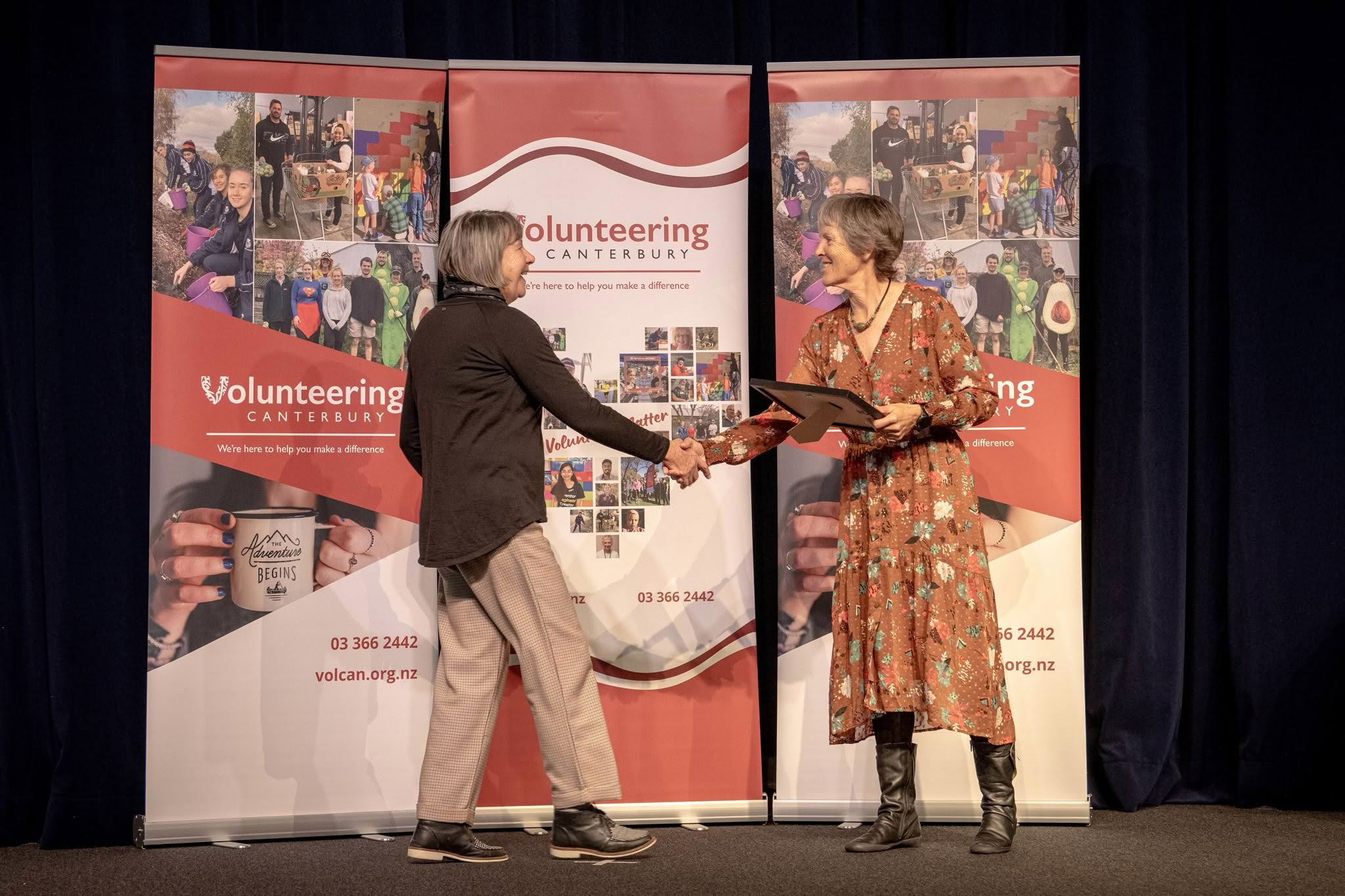 Kathy Anderson, Oxford Gallery, receiving a Volunteer Recognition Award 2026.
