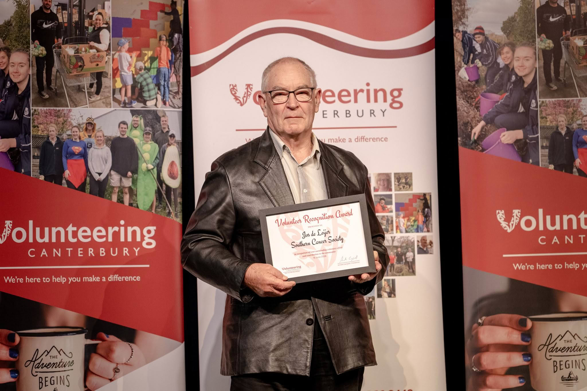 Jos de Leijer, Southern Cancer Society, receiving a Volunteer Recognition Award 2026.