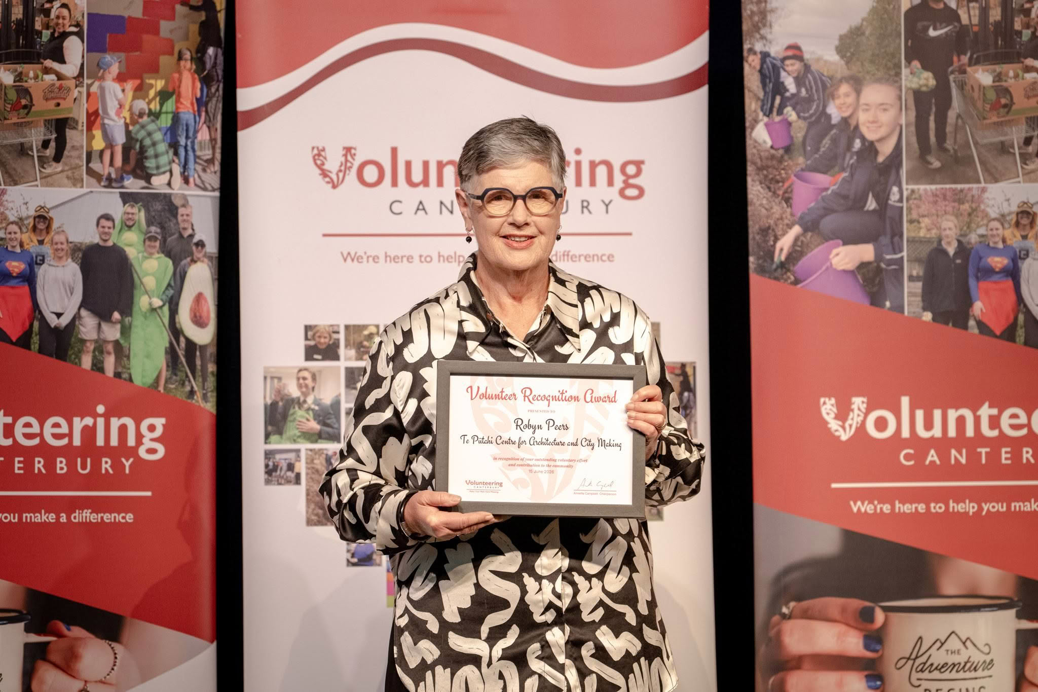 Robyn Peers, Te Putahi Centre for Architecture and City Making, receiving a Volunteer Recognition Award 2026.