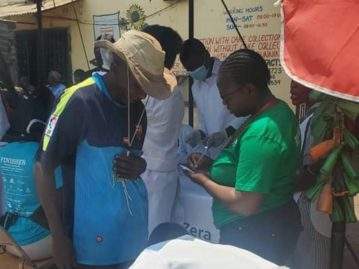 Volunteer, Dorcas
