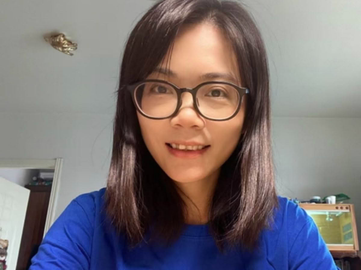 Volunteer, Jenny.